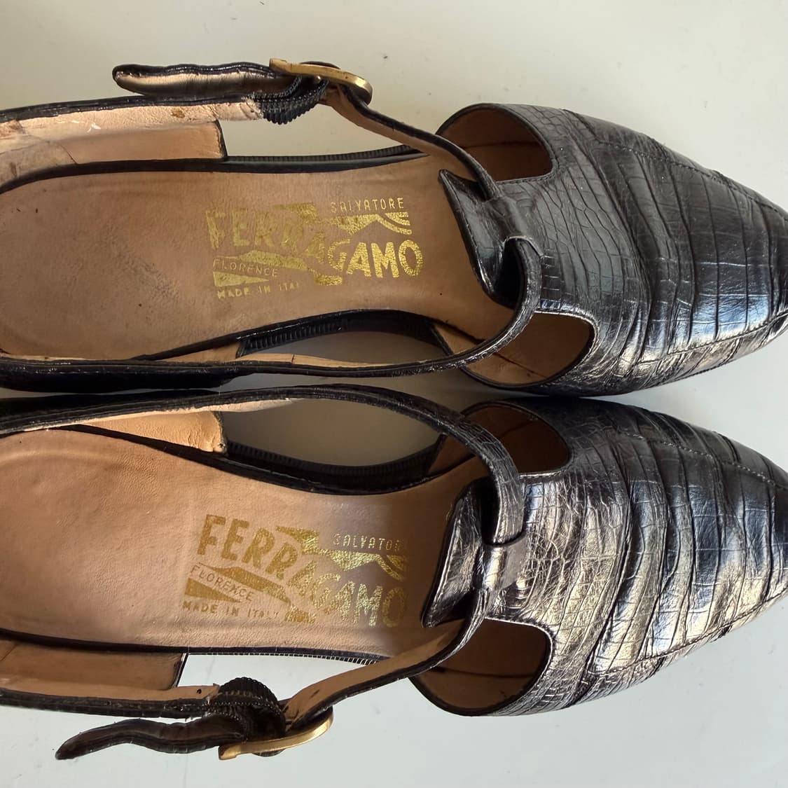 페레가모 블랙 레더 로퍼 상품이미지4