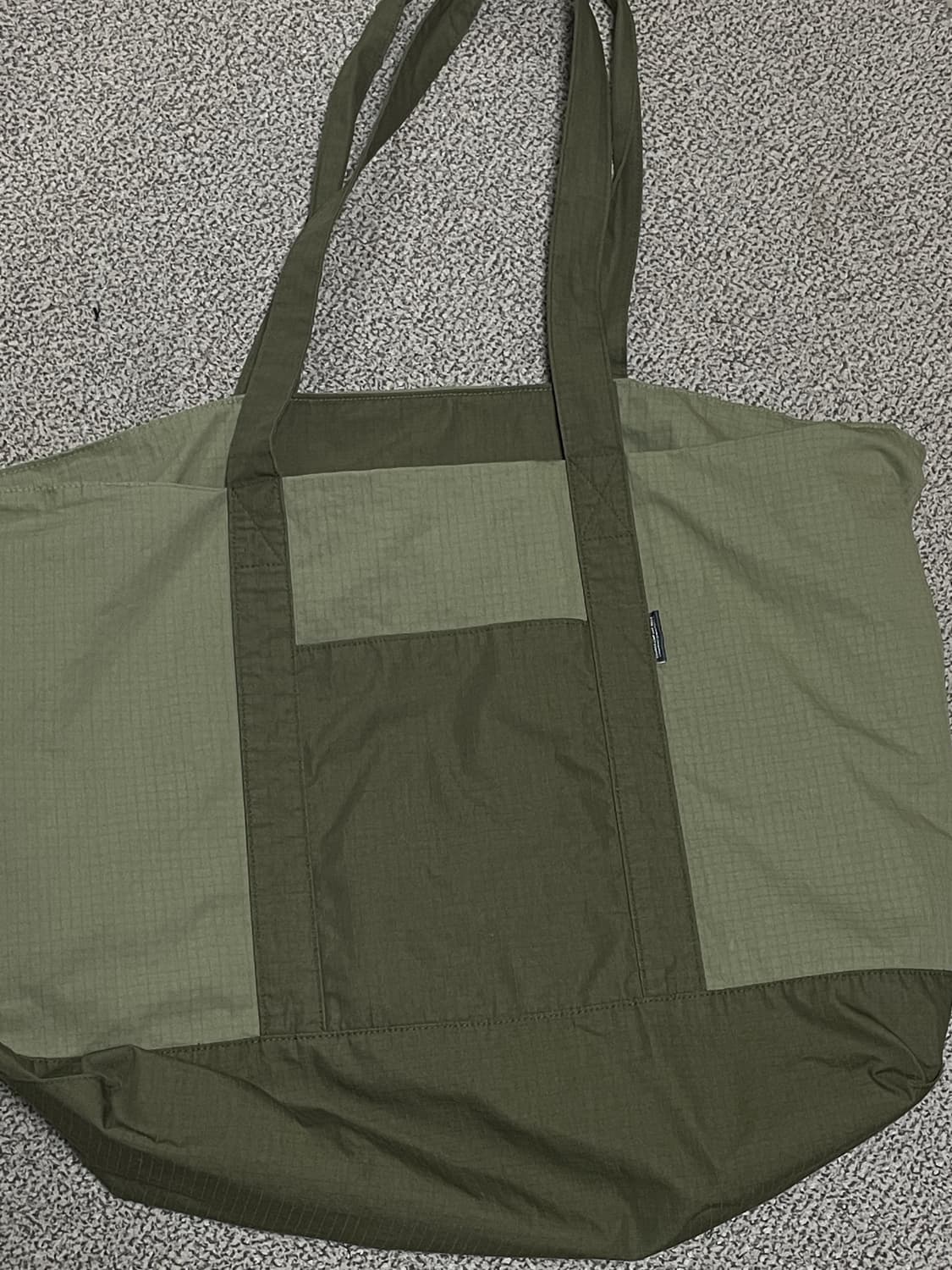 999휴머니티 빅토트백 카키 상품이미지3