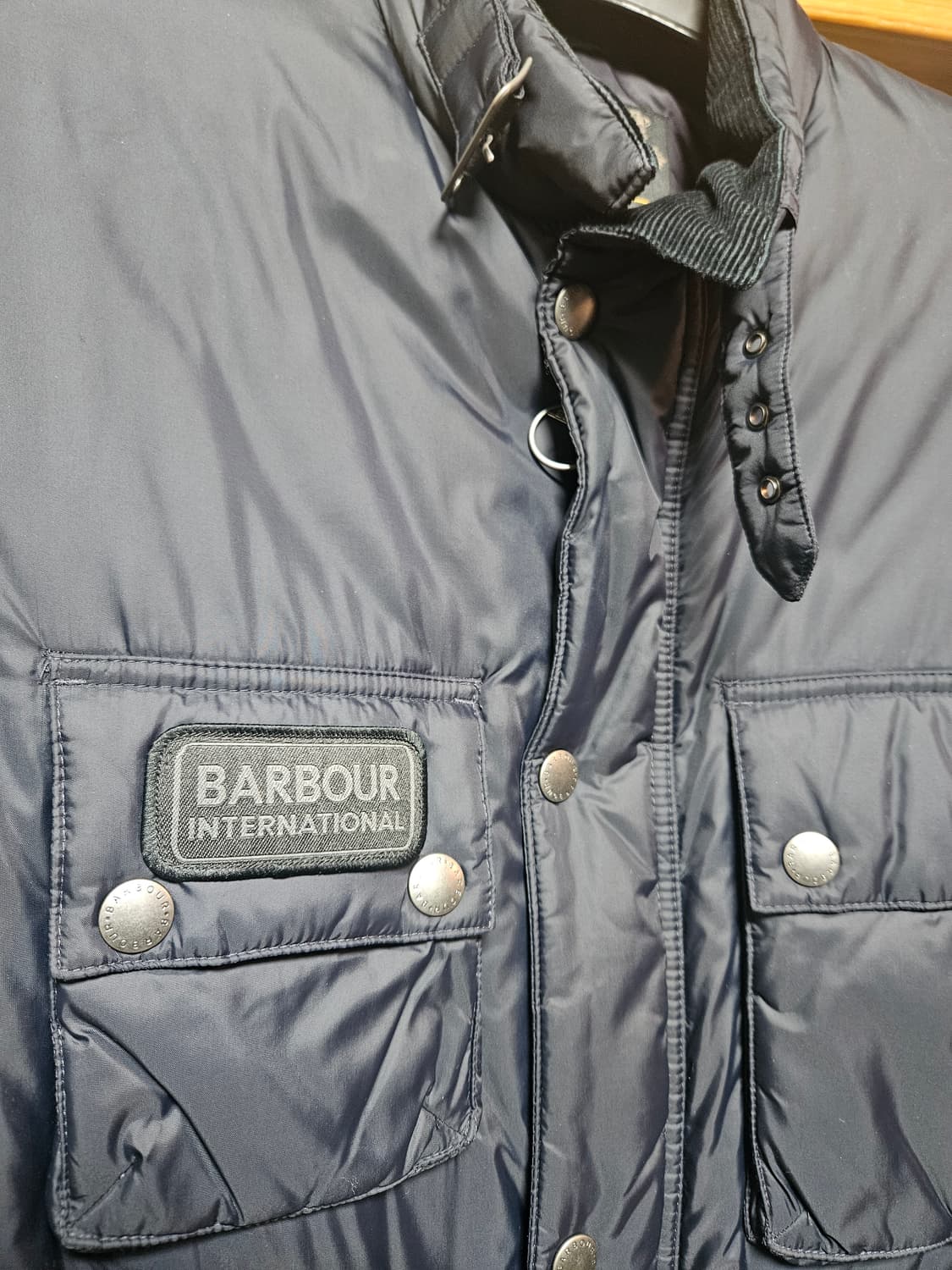 [M사이즈] 바버 인터네셔널 페디드 네이비 상품이미지2