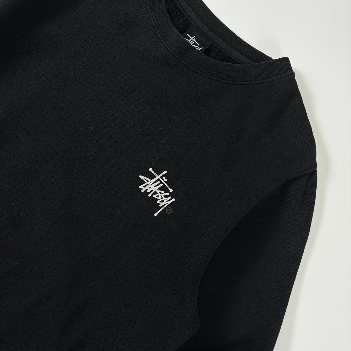 Stussy  스투시 90,s 베이직 스톡로고 블랙 맨투맨  상품이미지5