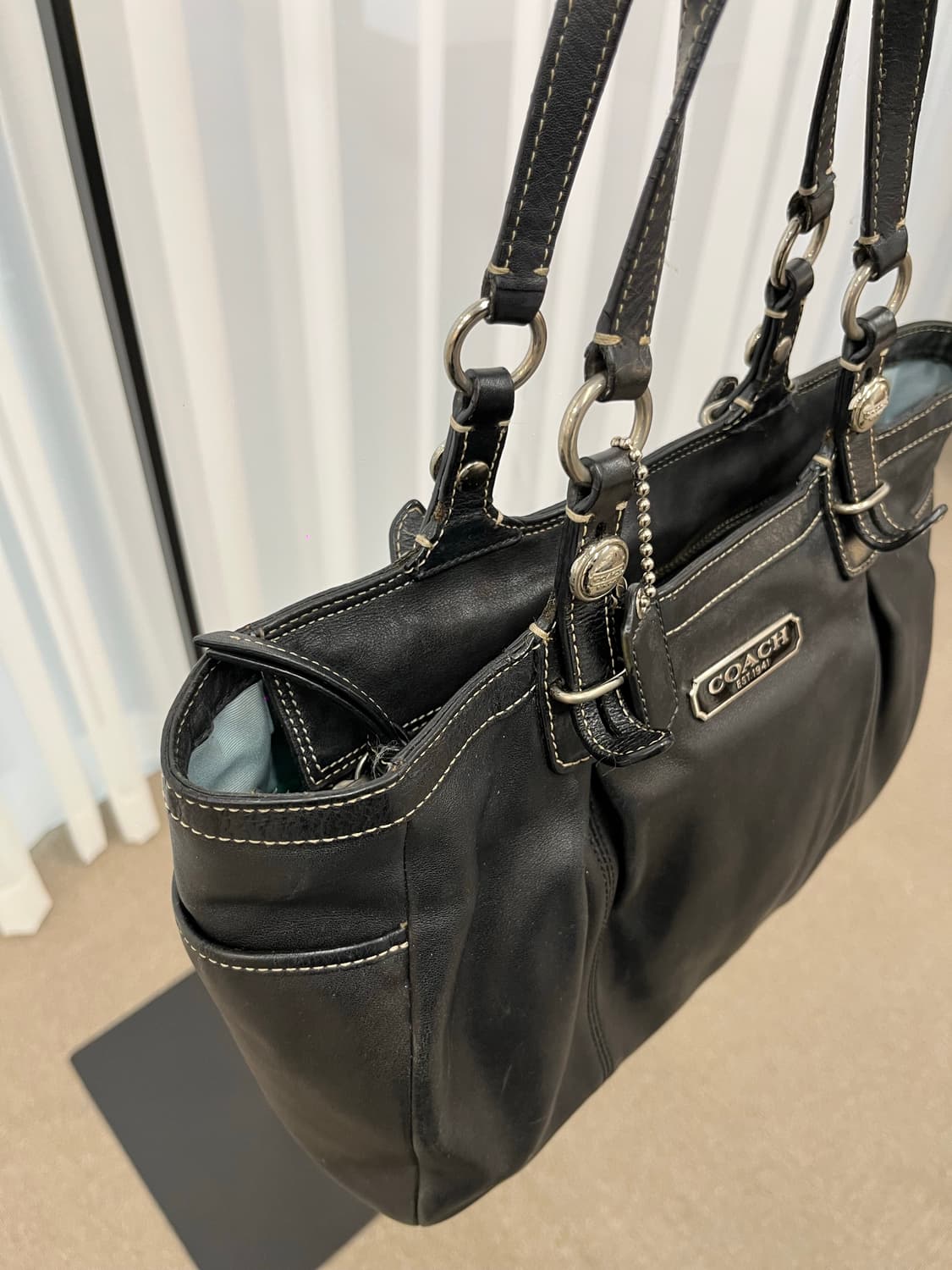Coach Black Square Shoulder Bag 상품이미지6