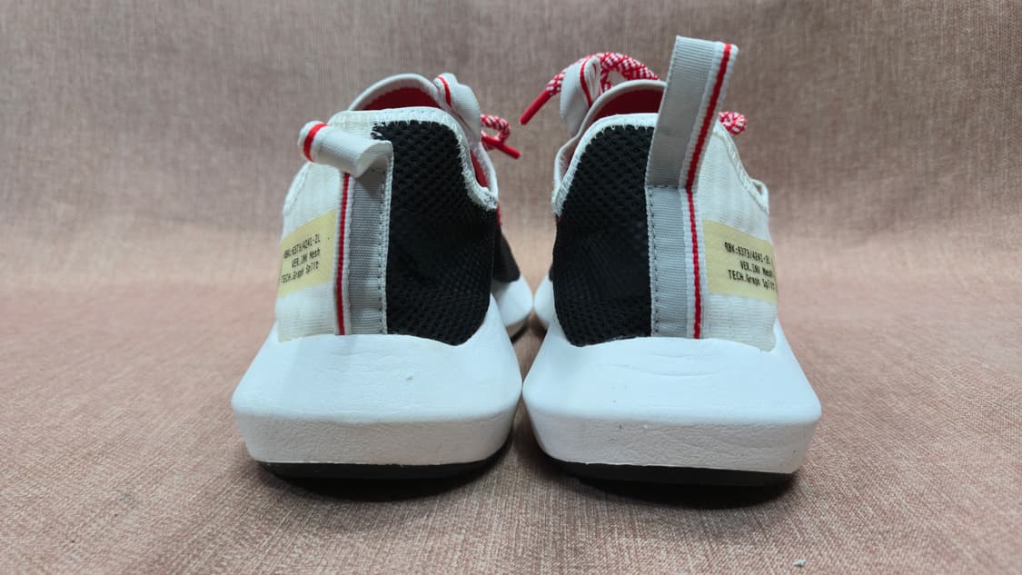 리복 280mm- 솔 퓨리 미스매치 화이트/레드 운동화 세탁완료 상품이미지5