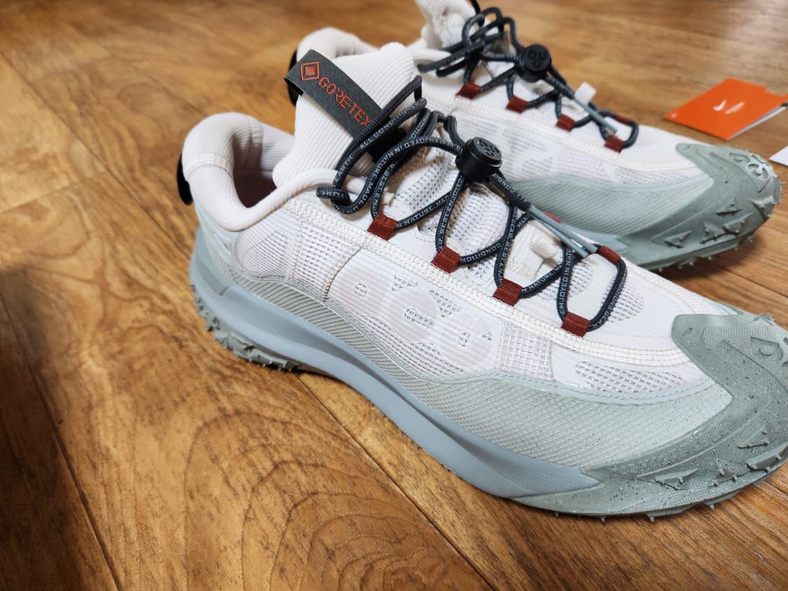 나이키ACG 마운틴 플라이 로우2 GORE TEX  270m판매 합니다. 상품이미지5