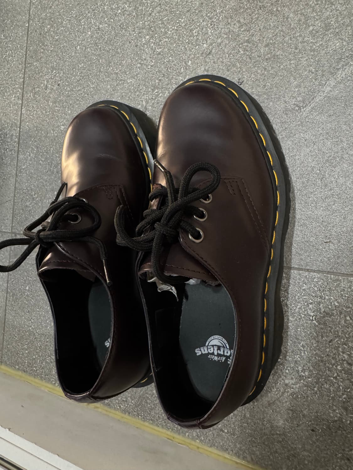 닥터마틴 쿼드 버건디 uk4 상품이미지5