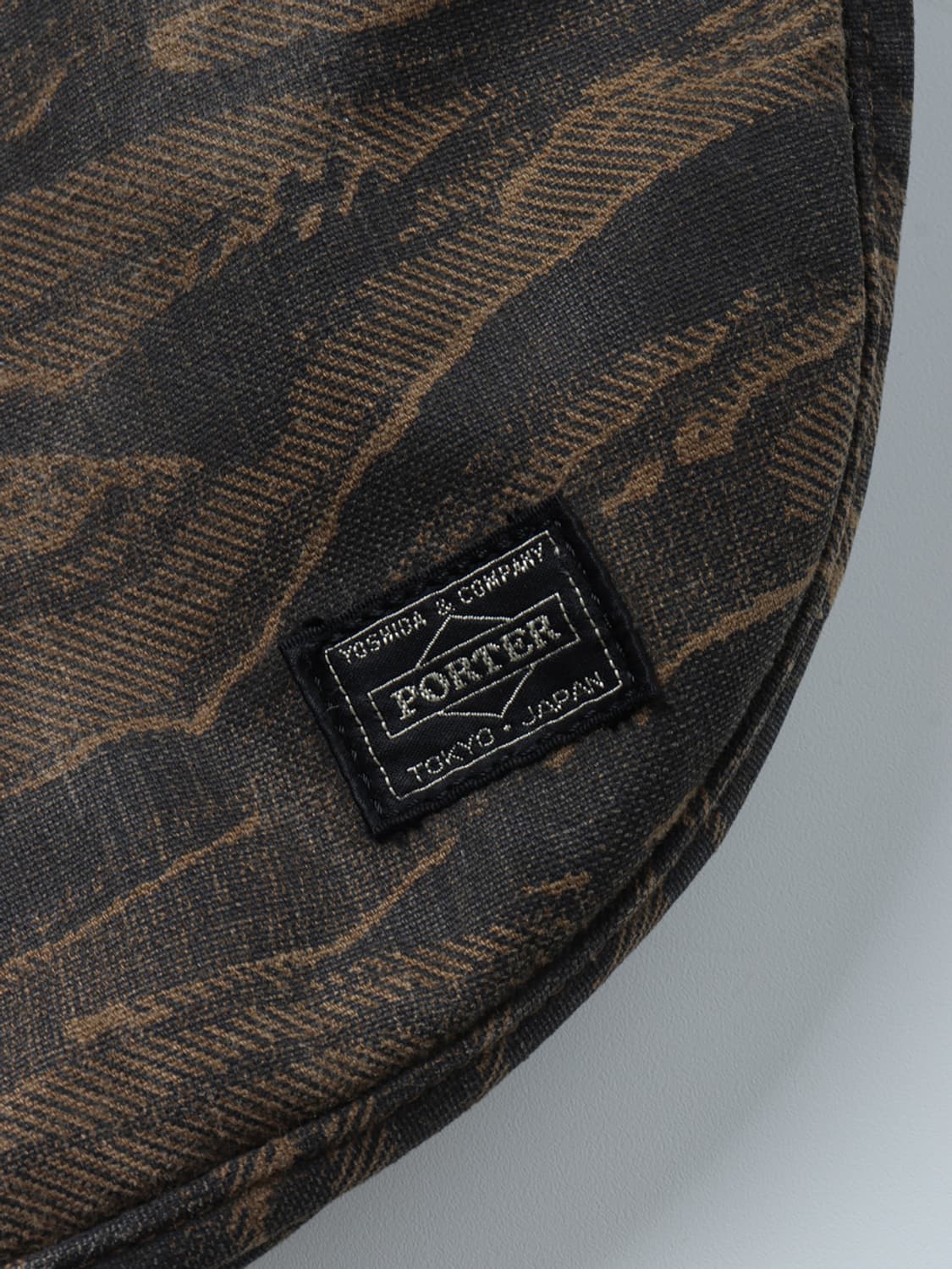 포터 PORTER 70th Anniversary Camo Bag 상품이미지3