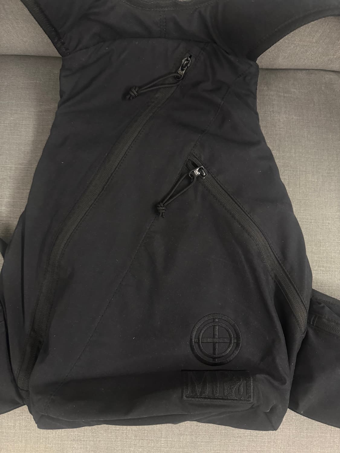 MPa CHEST BELT BAG (BLACK) 플라스틱 프로덕트 백팩 상품이미지2