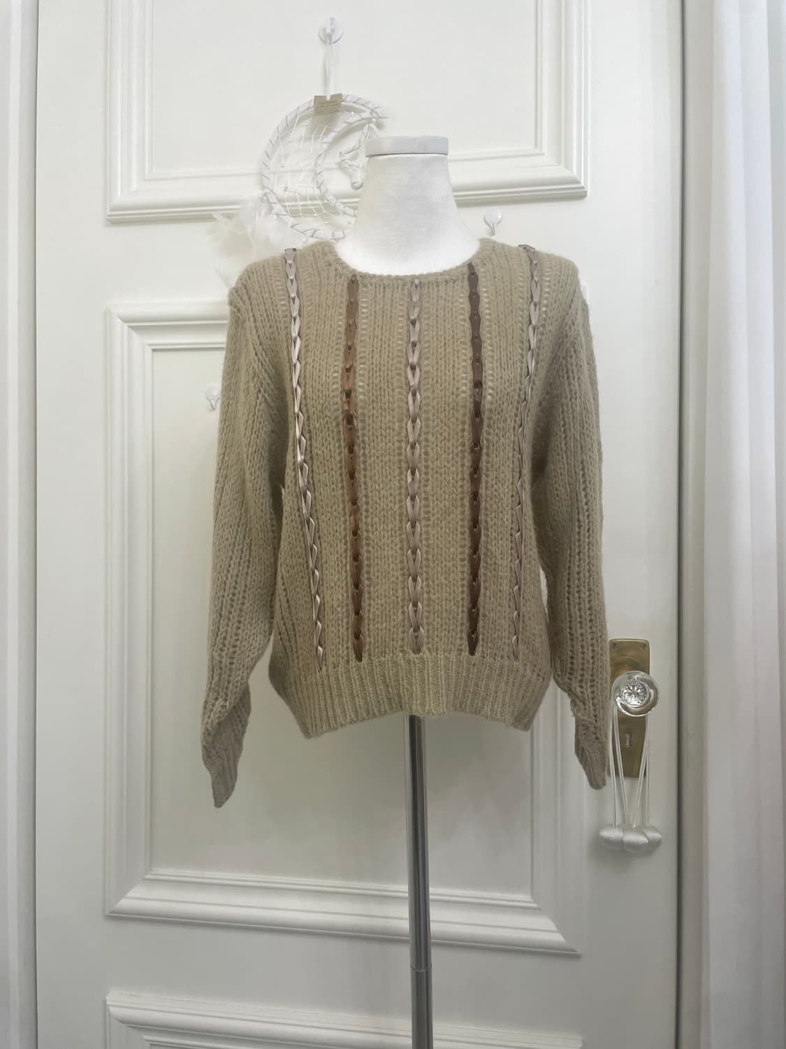 dark beige bow lace-up sweater(size-9) 상품이미지1