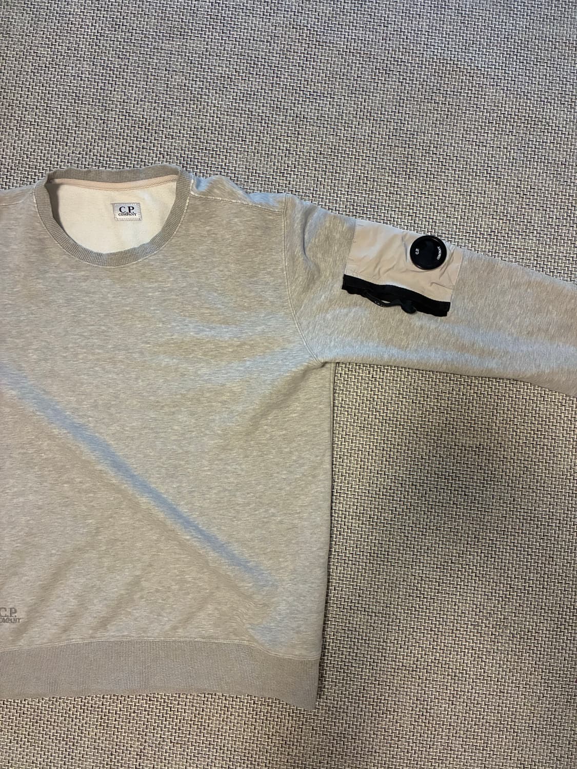 Cp컴퍼니 렌즈 와팬맨투맨100사이즈 상품이미지1