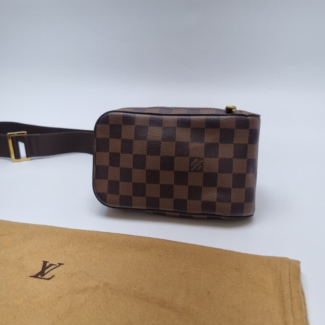 루이비통 제로니모스 다미에 힙색 슬링백 (최상급 신형, 남녀공용) 상품이미지2