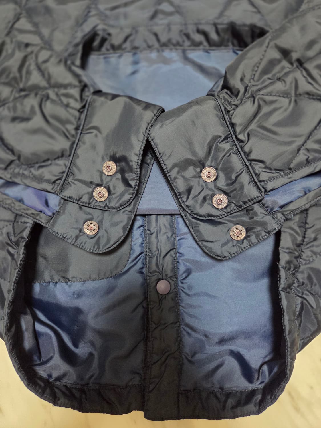 인터메조 경량 퀼팅 셔츠 자켓 상품이미지3