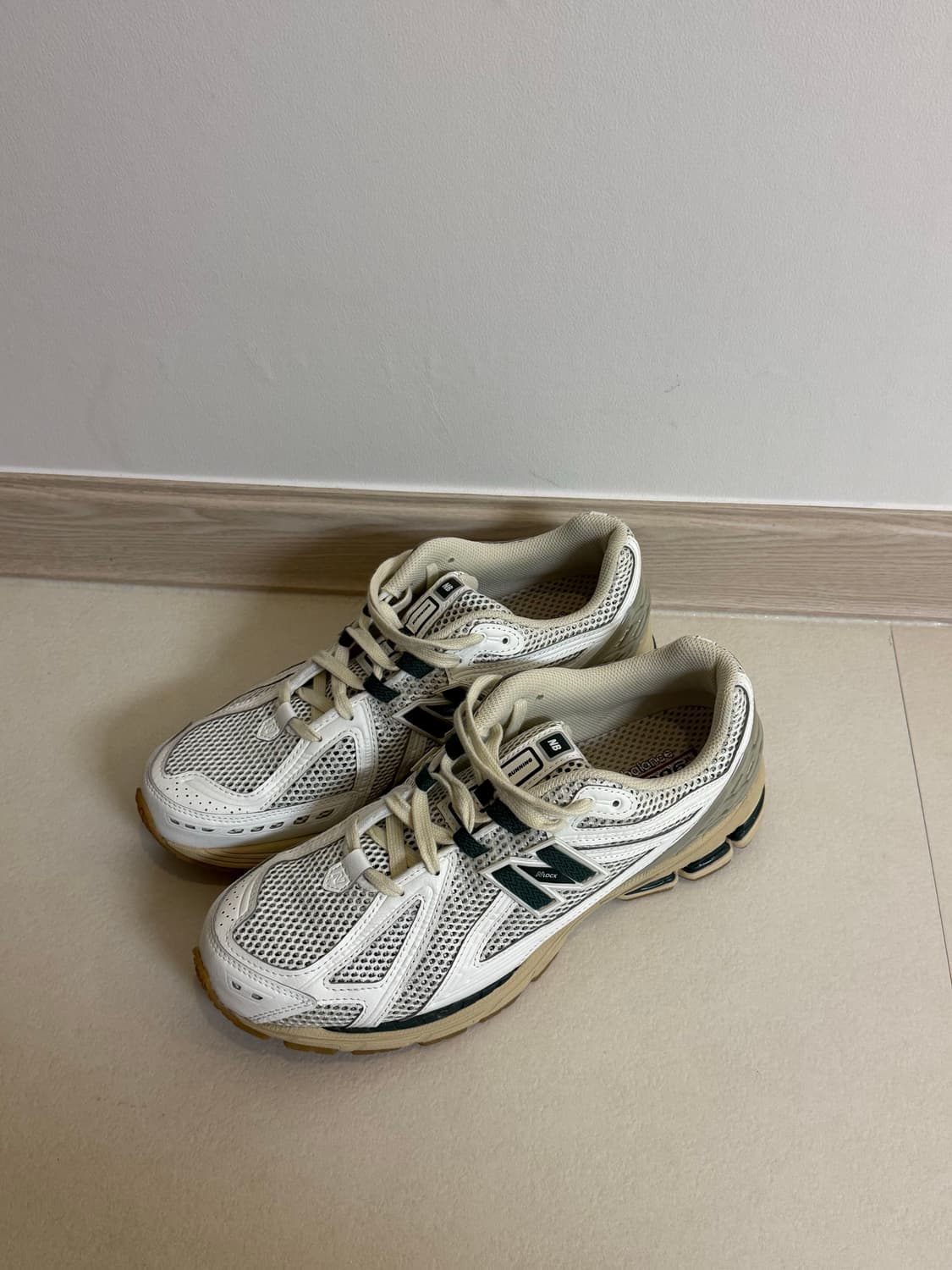 뉴발란스 1906 실버 그린 상품이미지2