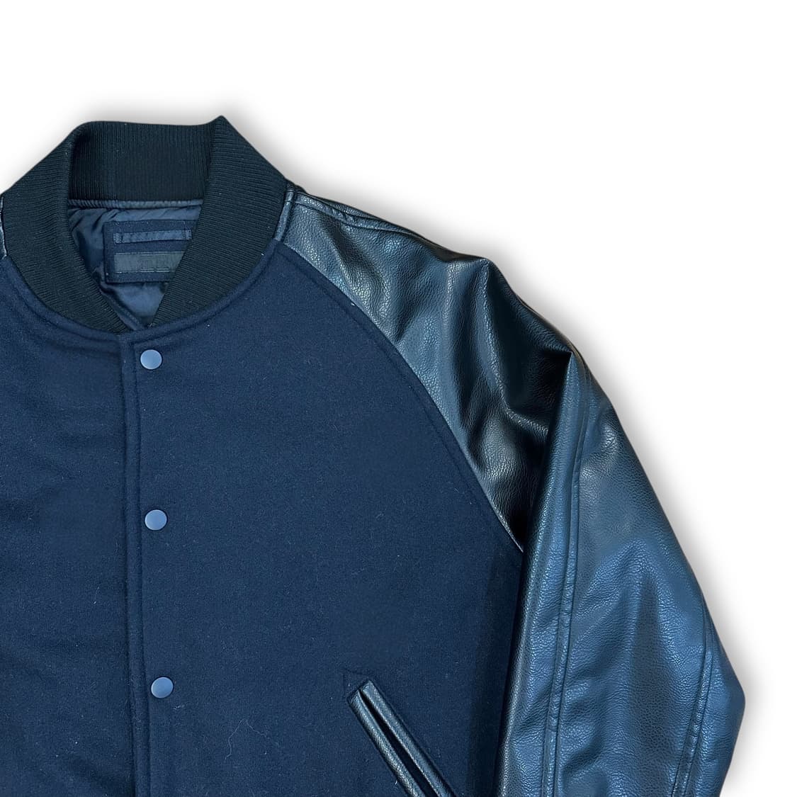 유니클로 바시티 상품이미지2