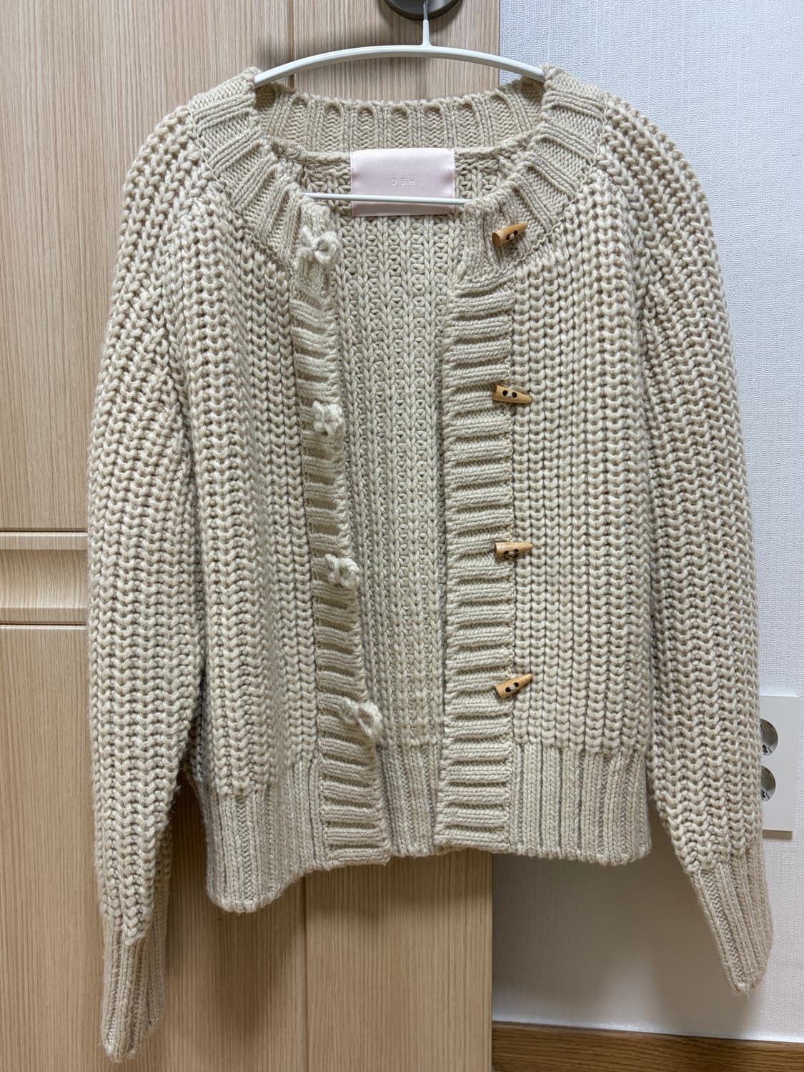 지비에이치어패럴 BULKY KNIT CARDIGAN / IVORY 상품이미지5
