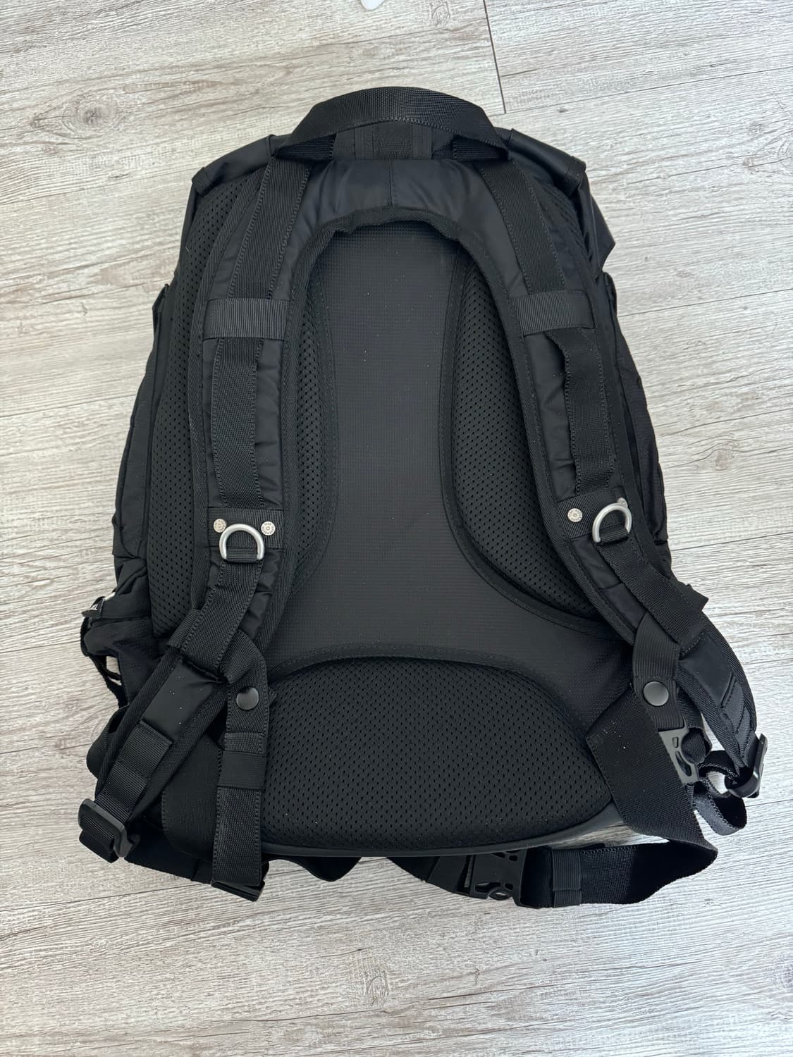 앤더슨벨 유니섹스 테크니컬 스몰 베를린 백팩 상품이미지3