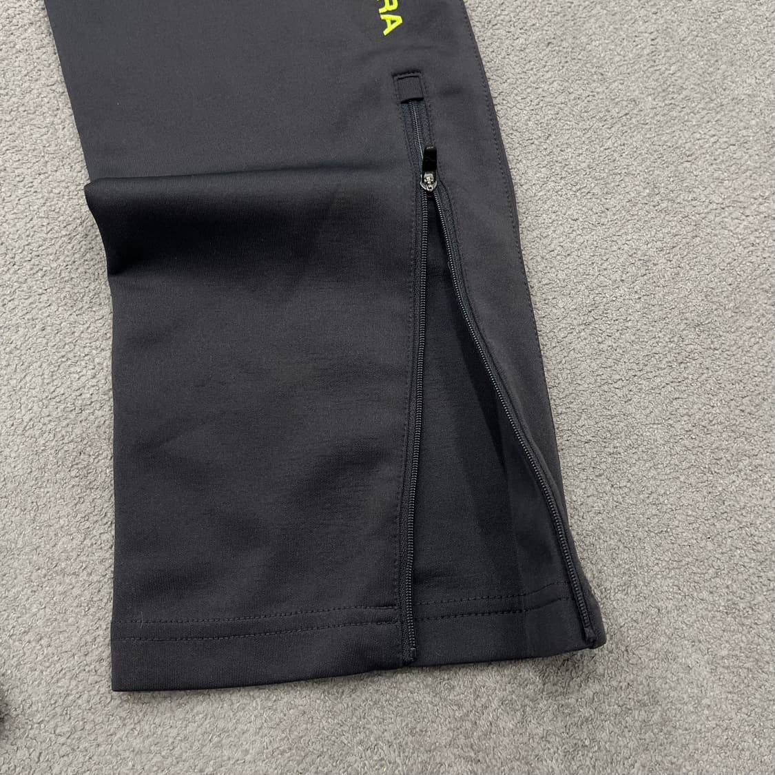 100 디아도라 트레이닝 팬츠 바지 상품이미지6