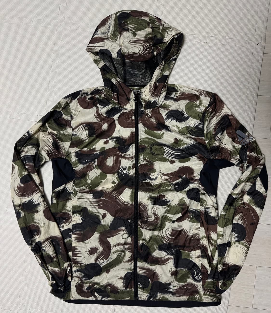 일본 아디다스 패턴 바람막이 상품이미지1