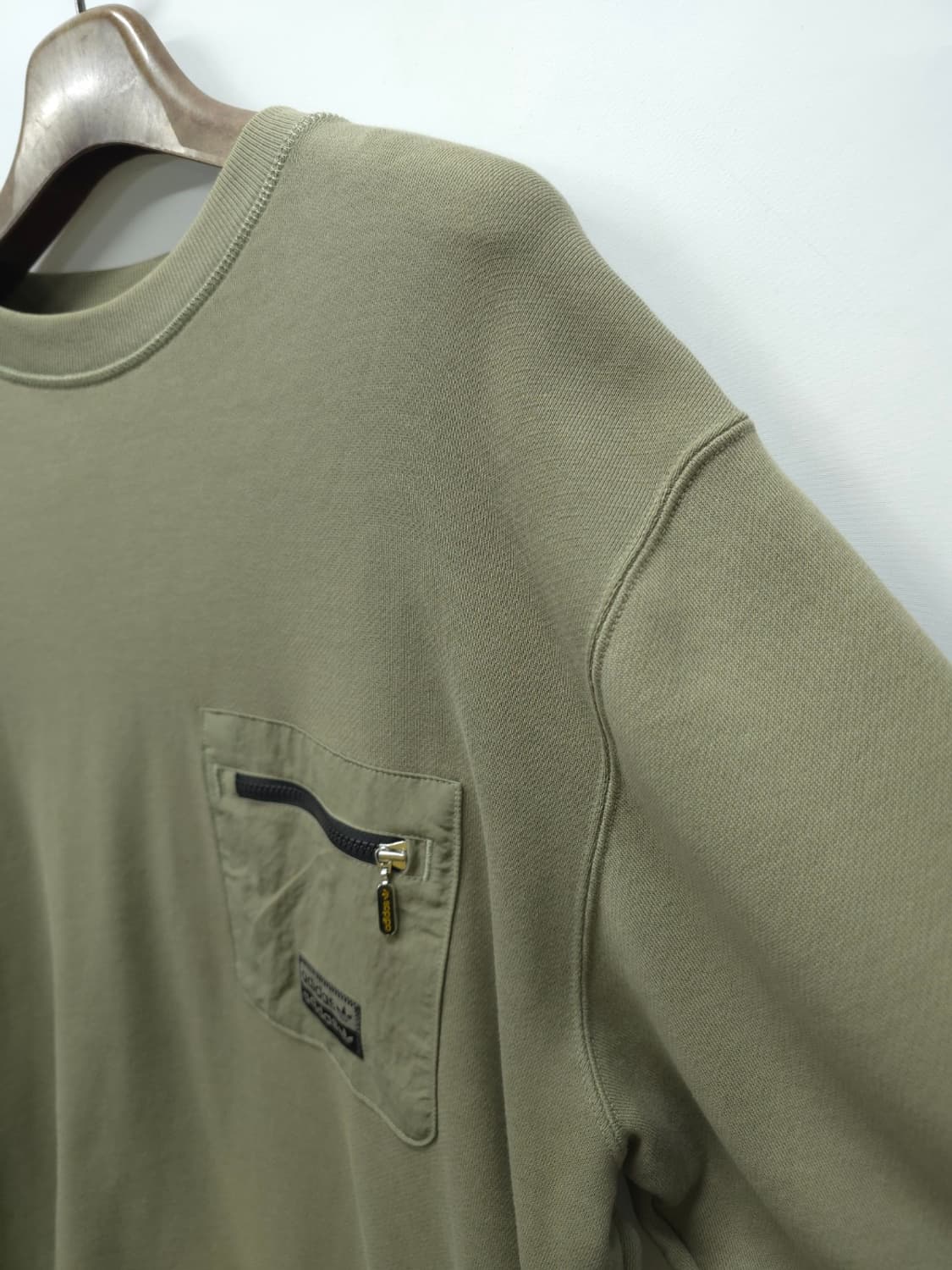 아디다스 남성 오리지널스 포켓 디테일 맨투맨 상품이미지5