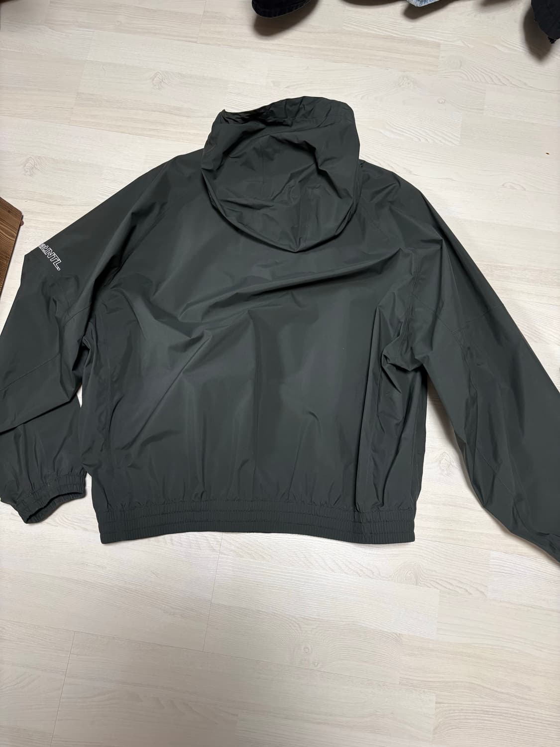 디스이즈네버댓 / 고어텍스 자켓 / 블랙(약간 그레이) / XL size 상품이미지2