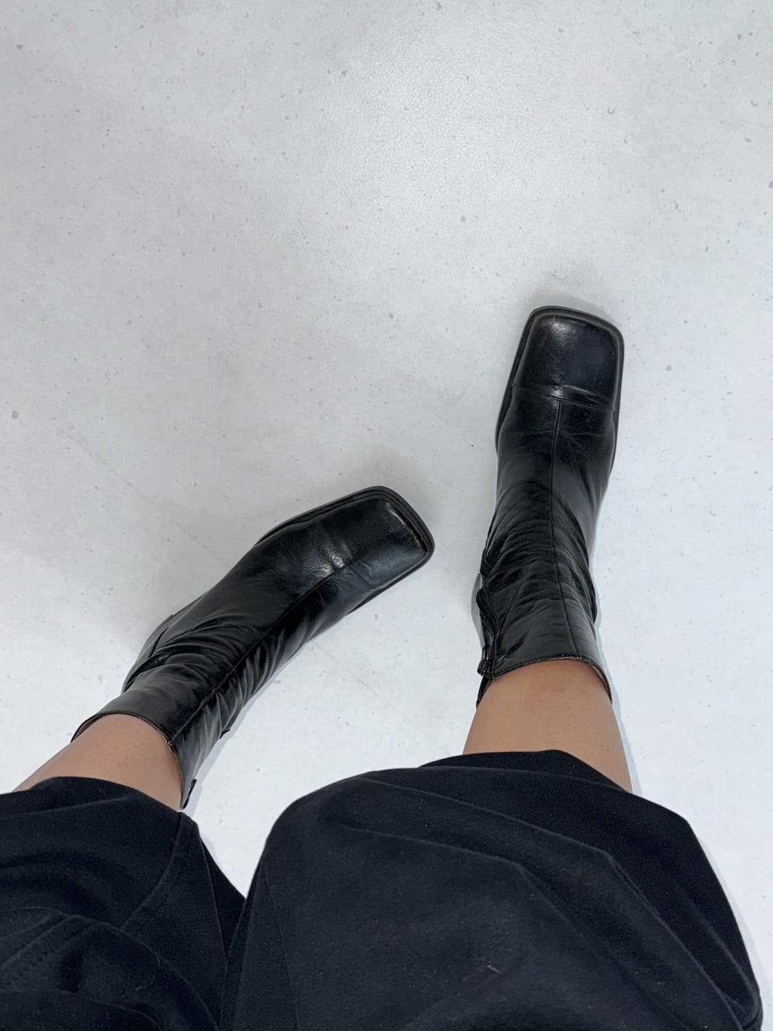 오즈세컨 스퀘어토 가죽 앵클 부츠 상품이미지5