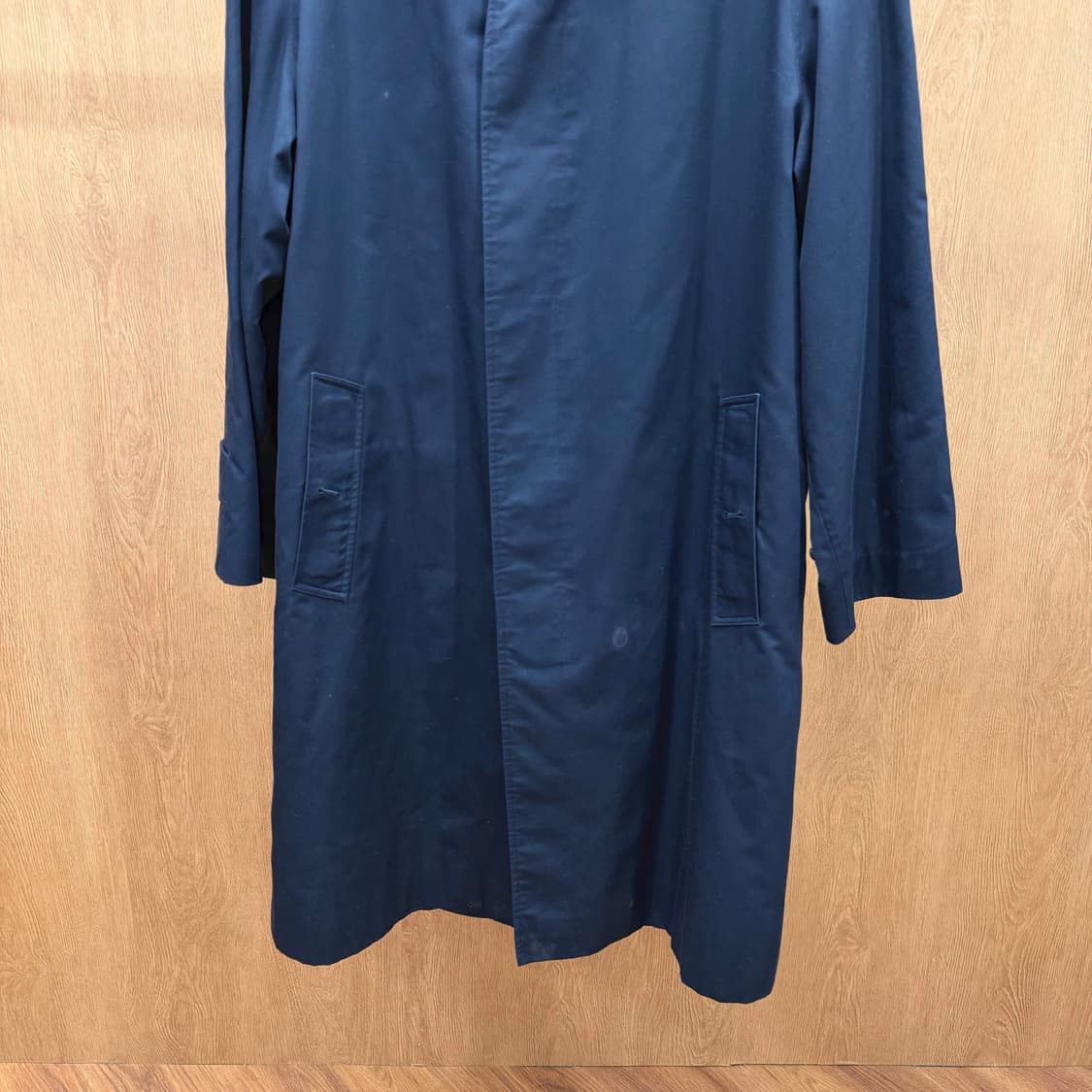 버버리 트렌치 코트 히든 버튼 울 체크 라이너 탈부착 디테일 딥 네이비 상품이미지5