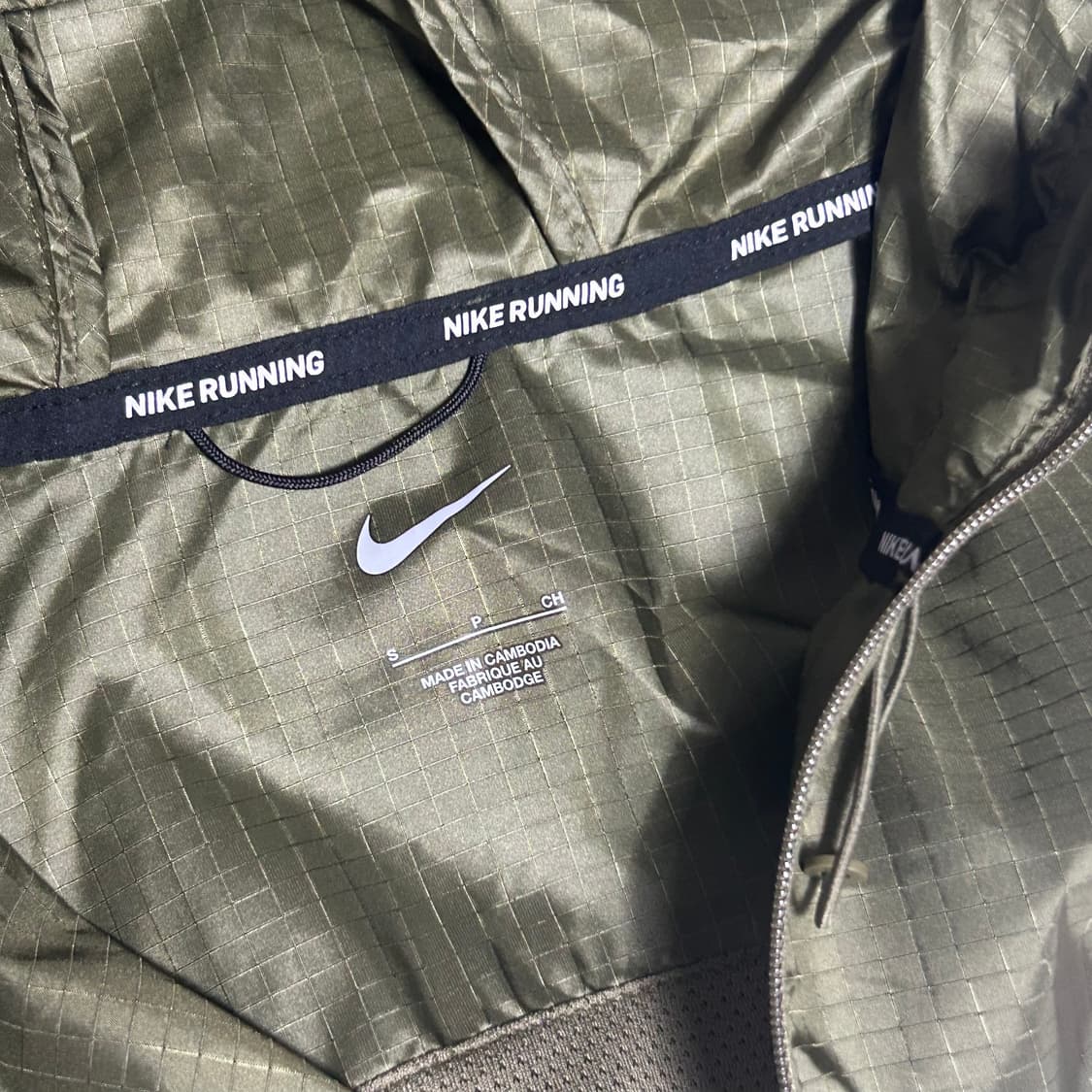 S 나이키 그린 러닝 바람막이 상품이미지4
