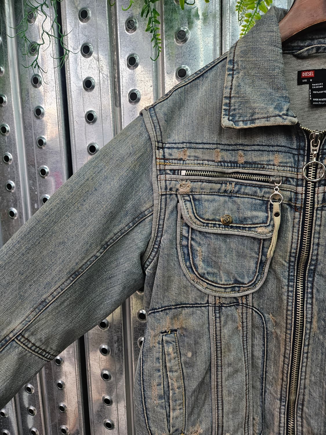 디젤 워시드 바이커 데님 자켓 상품이미지3