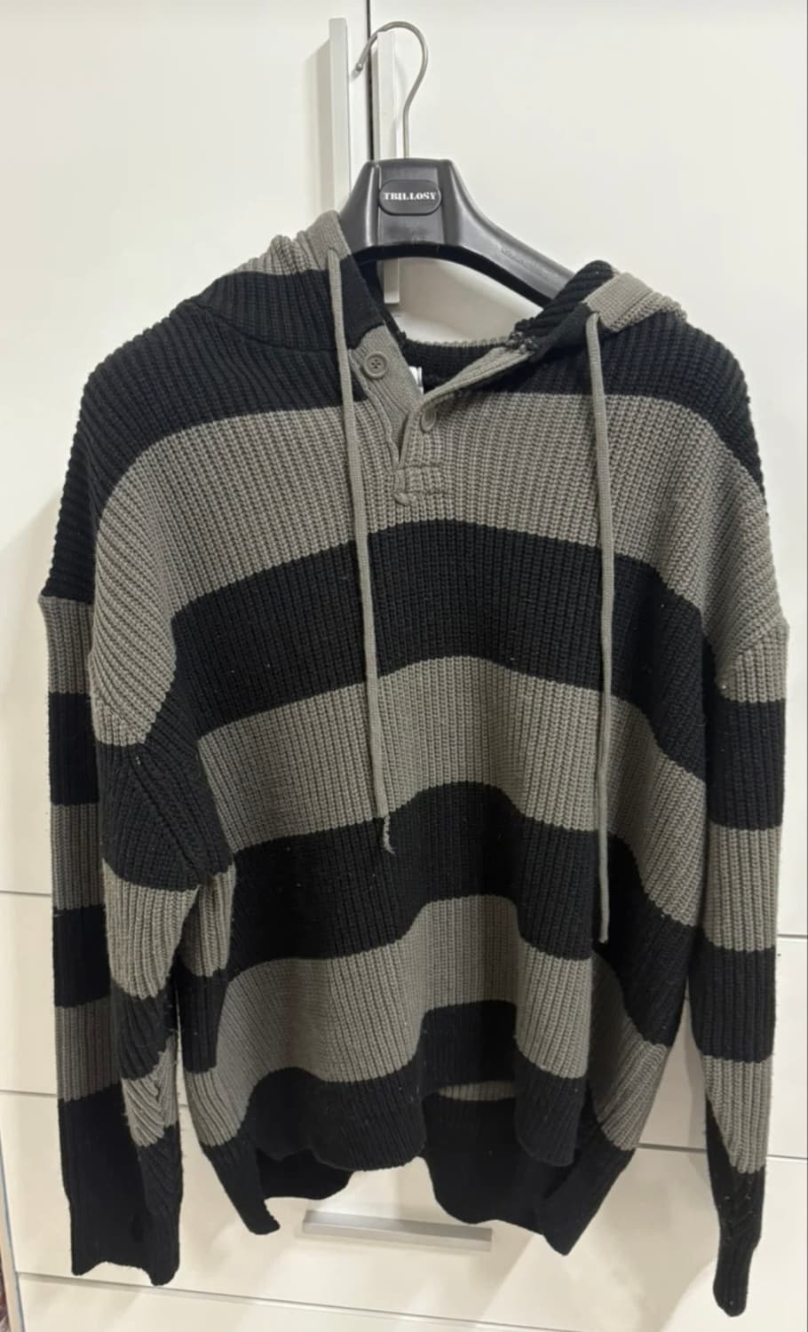 WEEKEND SEOUL 스트라이프 후드 니트 상품이미지1