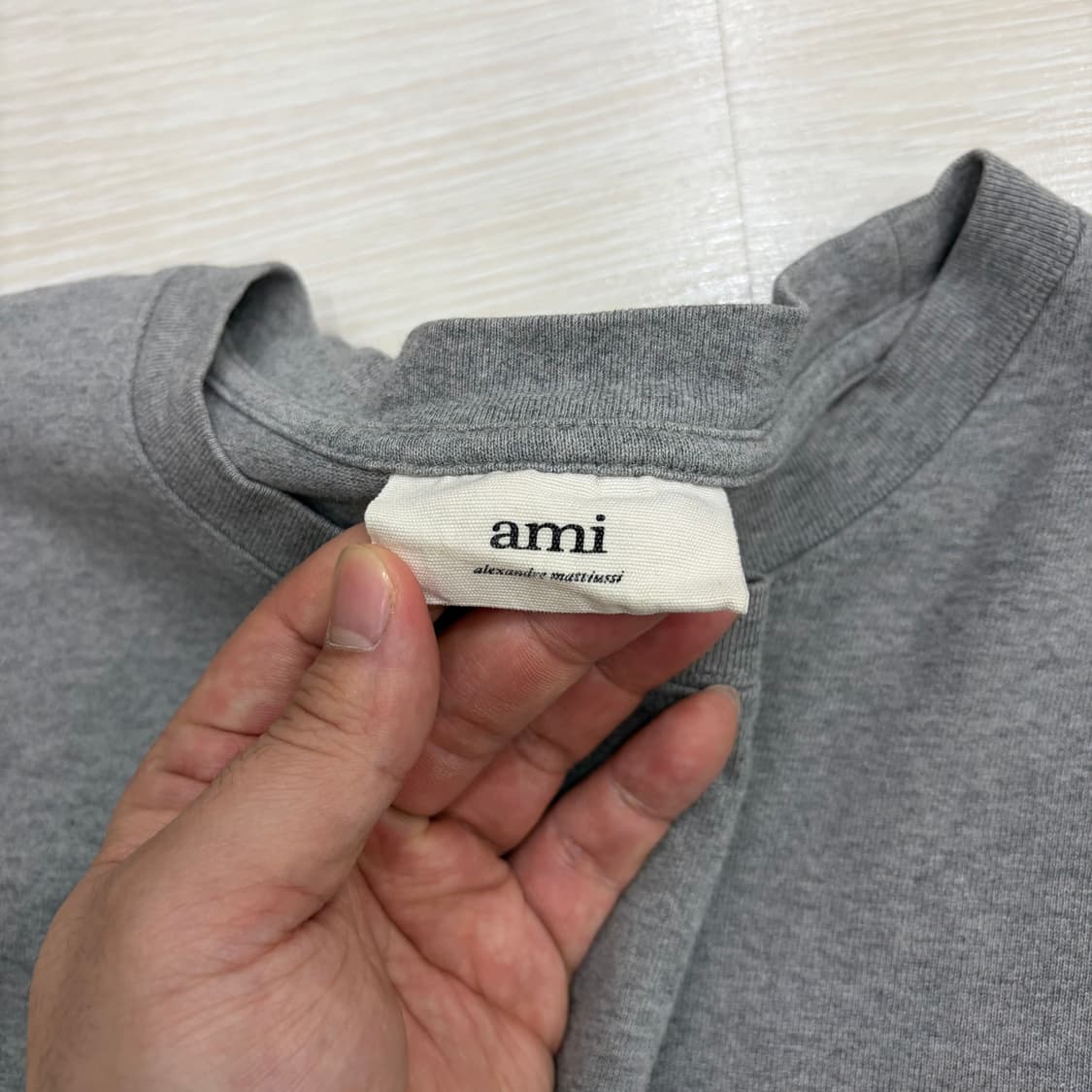 AMI 아미 그레이 롱슬리브 긴팔 티셔츠 얇은 맨투맨 (S) 상품이미지6