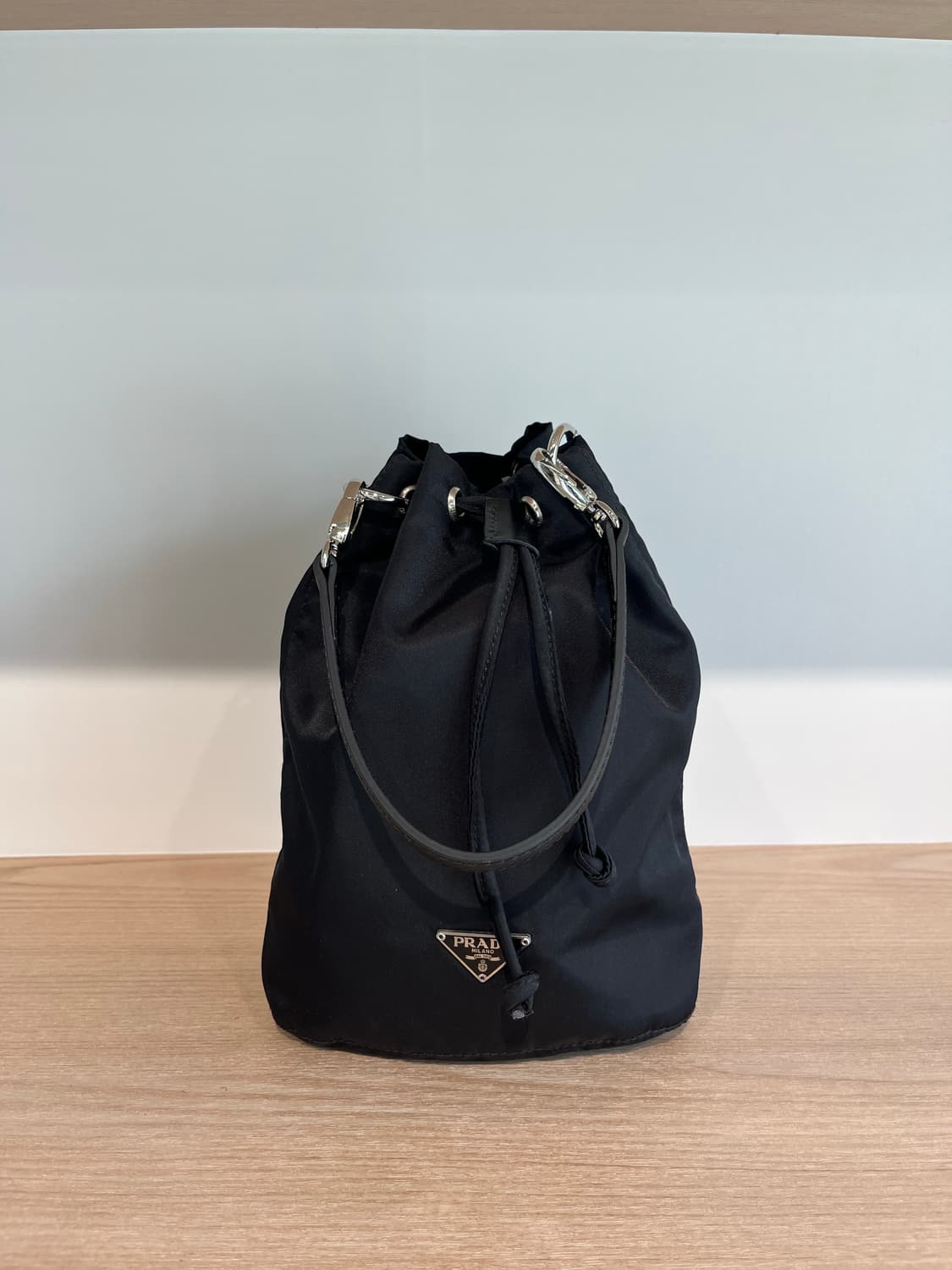 프라다 포코노 나일론 파우치백 버킷백 상품이미지3