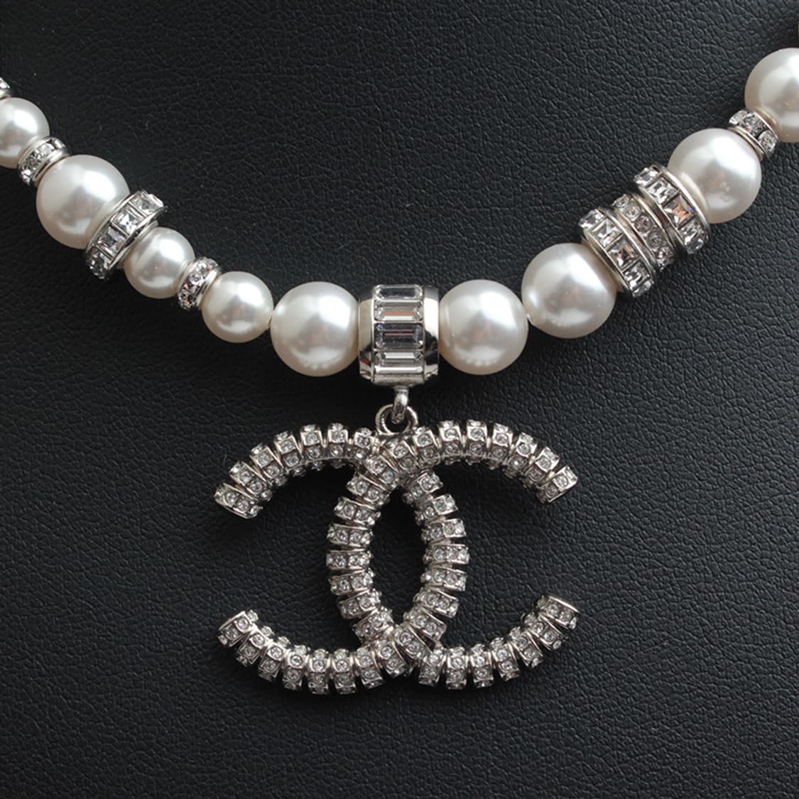 샤넬 진주 체인 참 CC로고 목걸이 상품이미지4