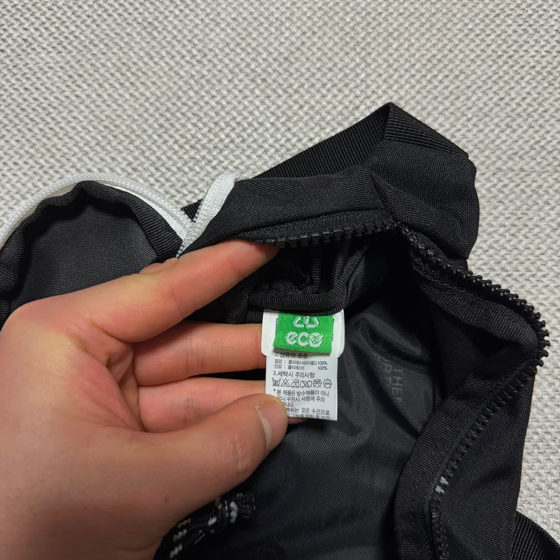 노스페이스 블랙 힙색 상품이미지2