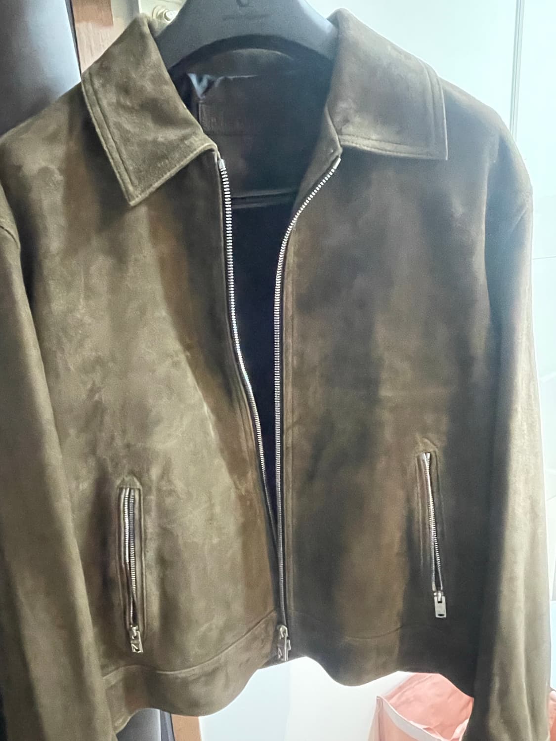 느와르 라르메스 스웨이드 자켓50팝니다 상품이미지2