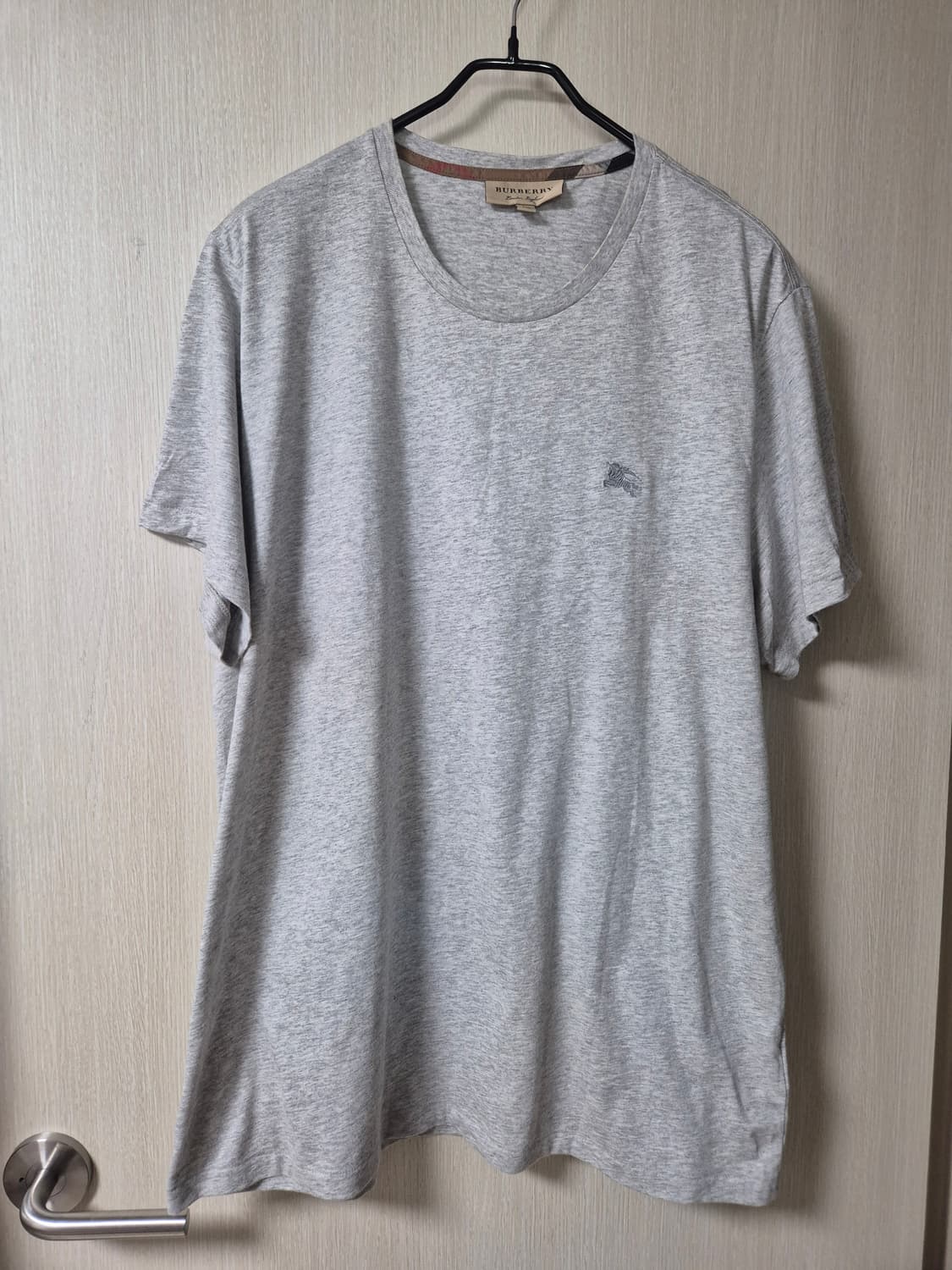 (정품) 버버리 자수 로고 반팔티 티셔츠 4061820 (2XL) 상품이미지1