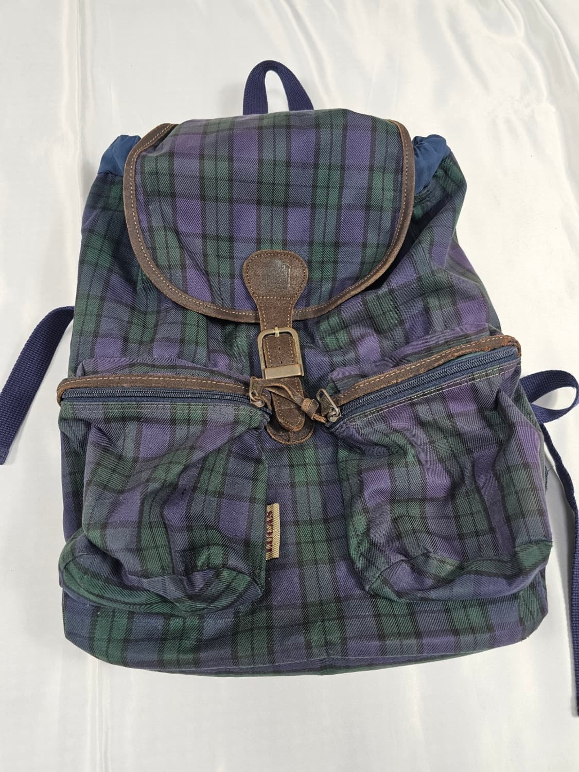 루카스체크백팩 상품이미지1