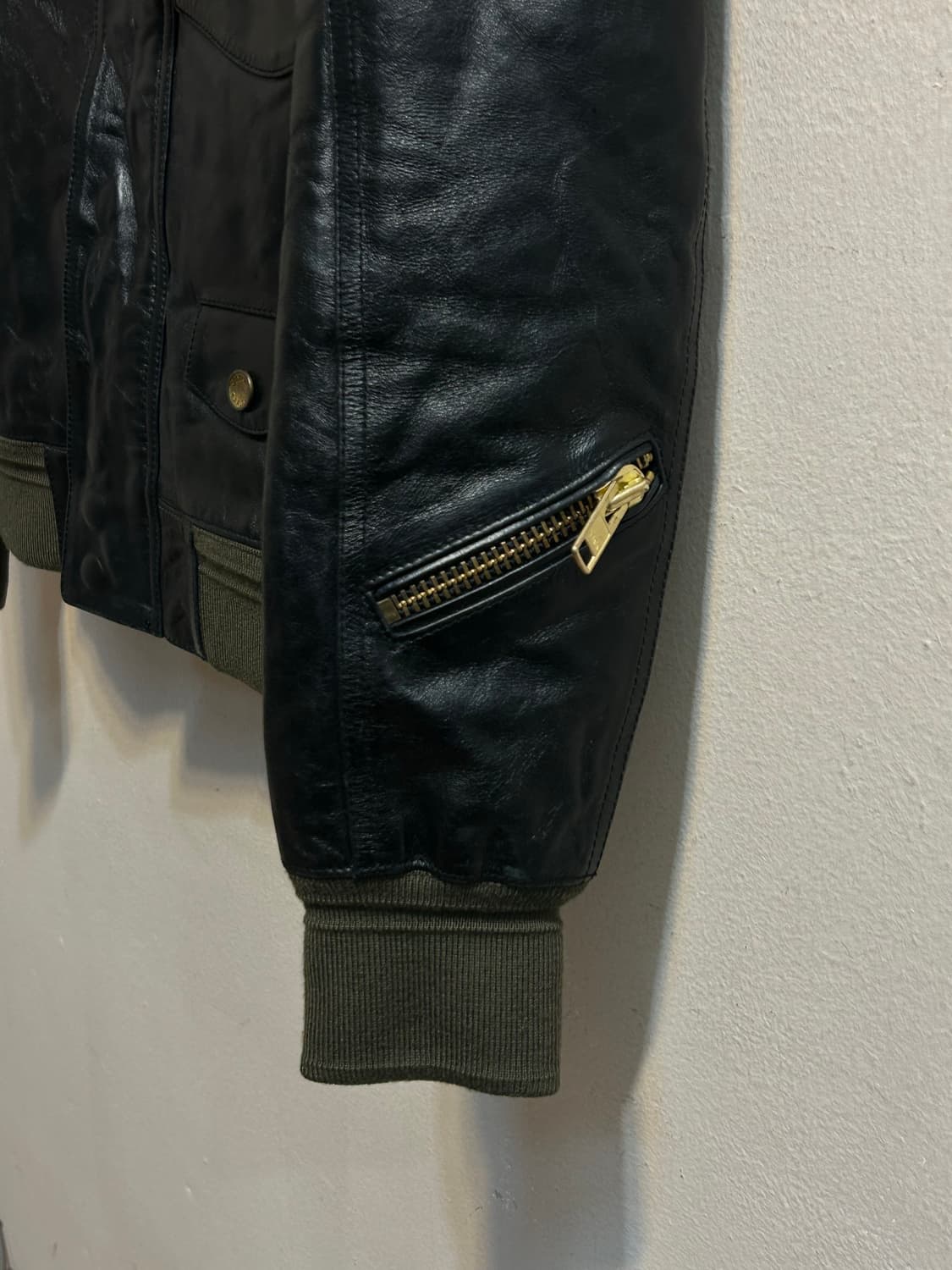 유즈드 레더 플라이트 자켓 상품이미지4