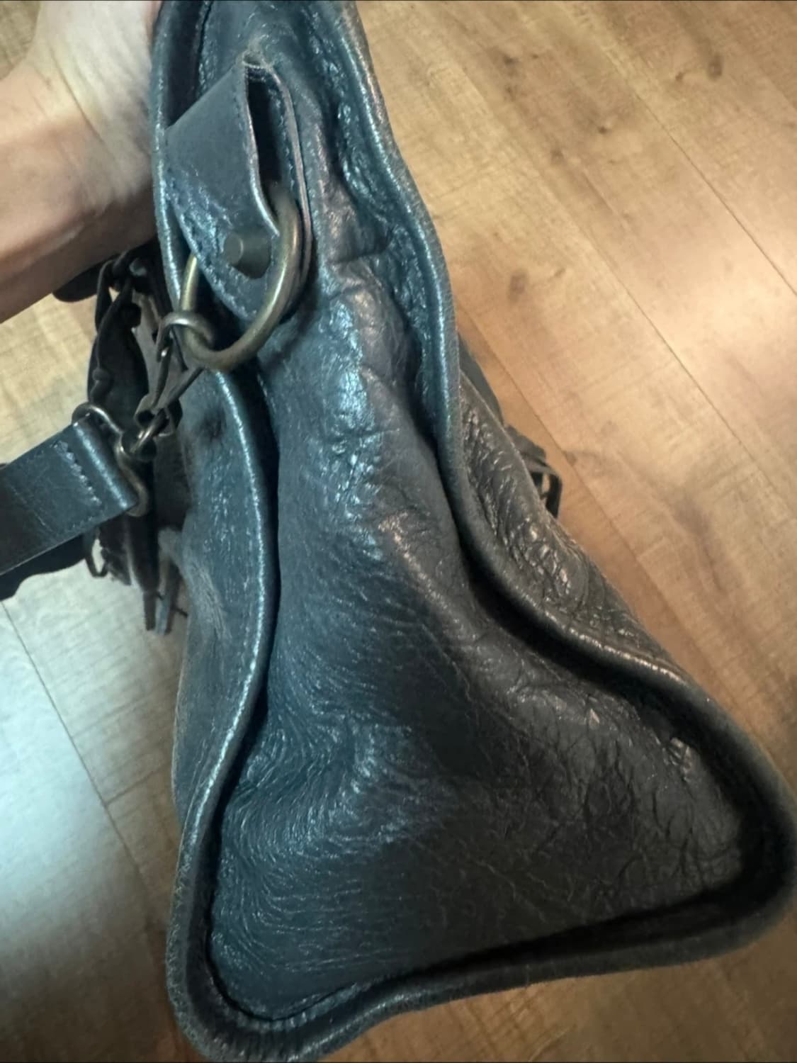 모터백 다크그레이 미듐 상품이미지6