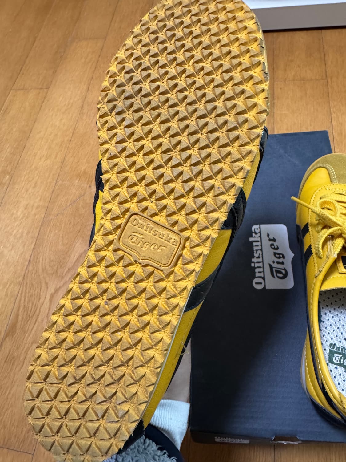 오니츠카타이거 멕시코 66 옐로우 블랙 상품이미지8