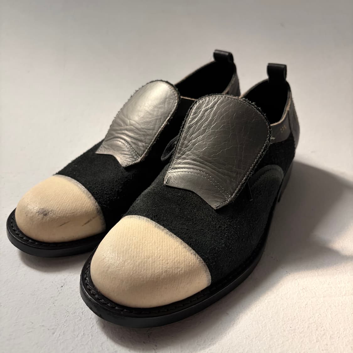Ivory Toe Slip-On Shoes 상품이미지4