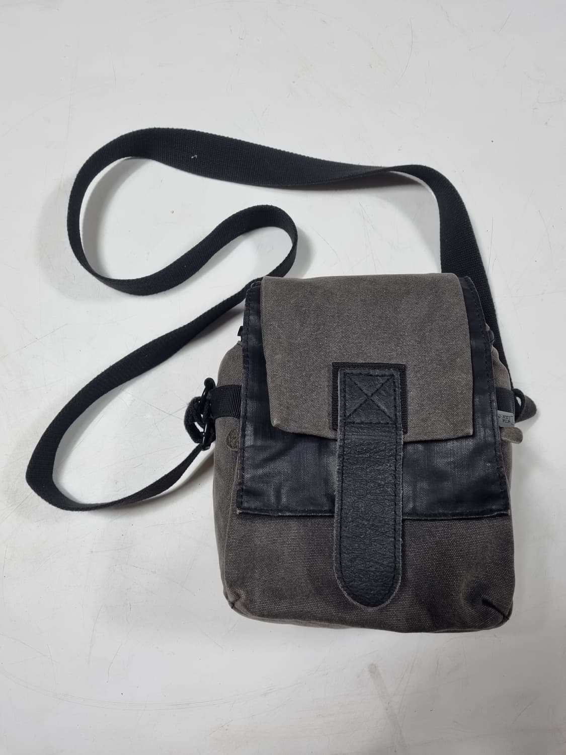 내쇼날지오그래픽 미니 크로스 카메라백 상품이미지1