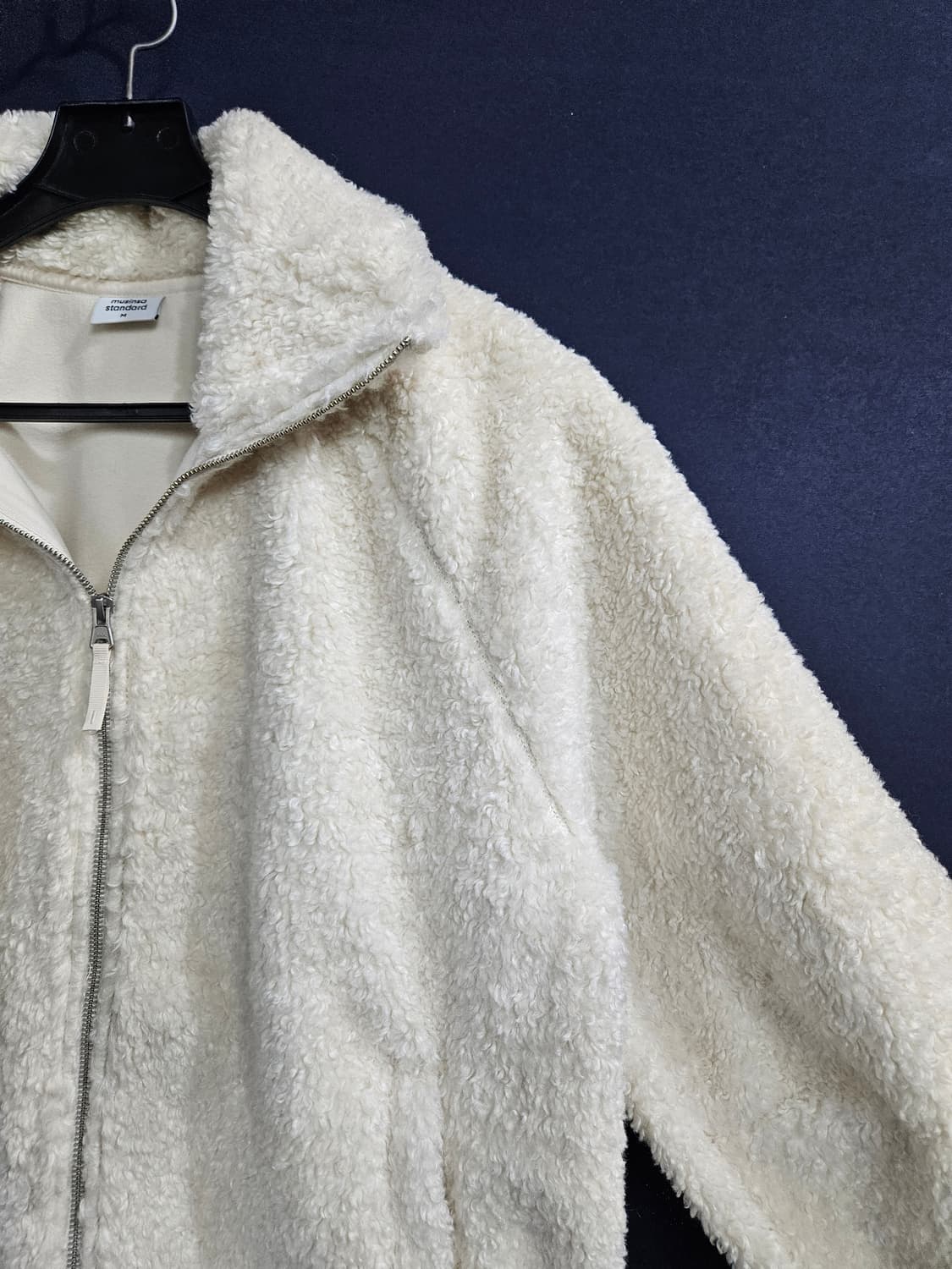 무신사 스탠다드 아이보리 남성 오버핏 95~100 후리스 자켓  상품이미지4