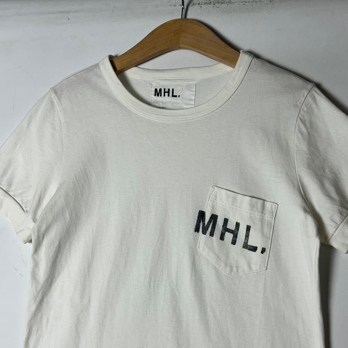 [MHL] 마가렛호웰 MHL 로고 포켓 반팔티셔츠 상품이미지2