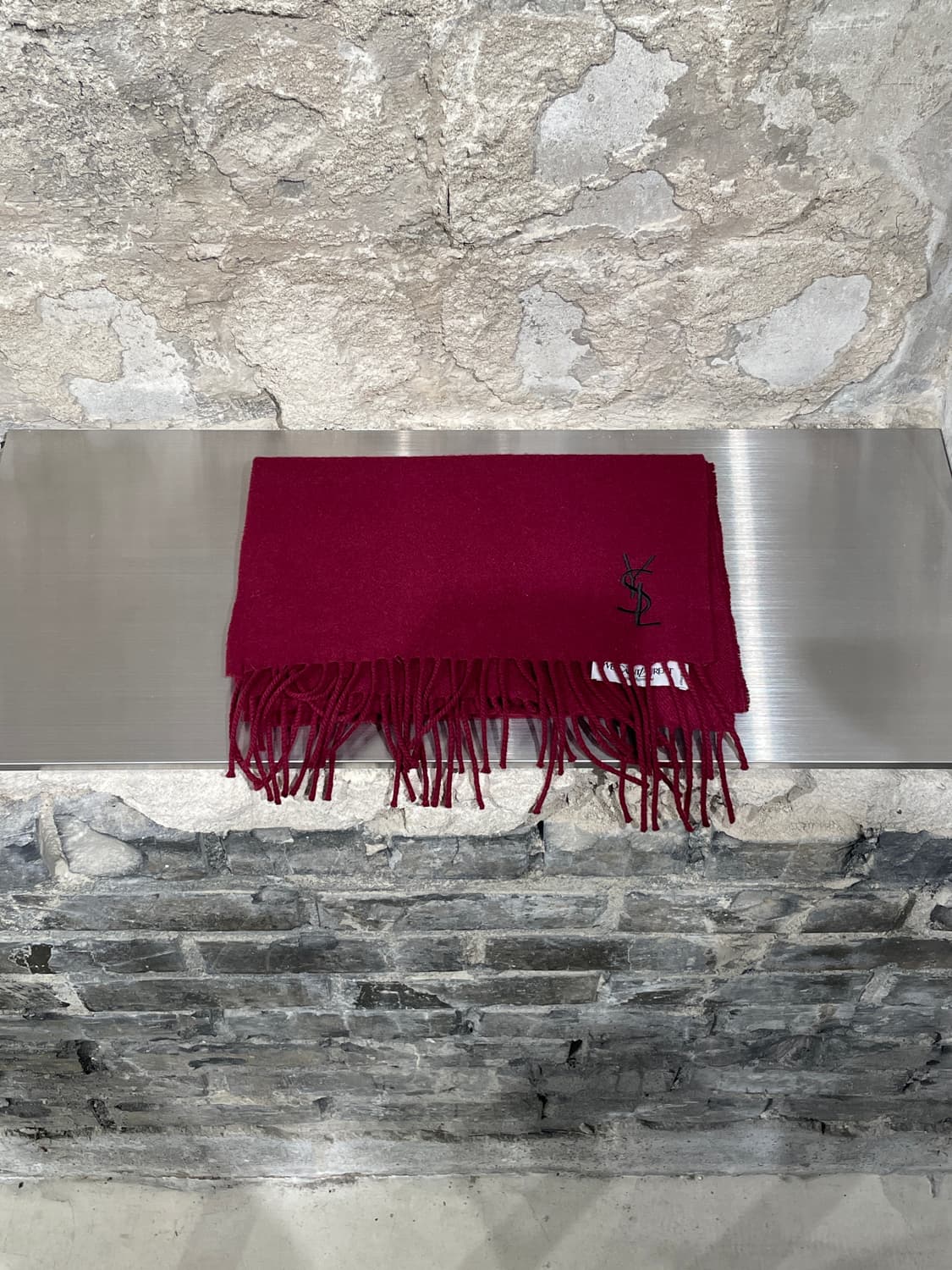 이브 생로랑 뿌르 옴므 레드 와인 로고 울 머플러 상품이미지1
