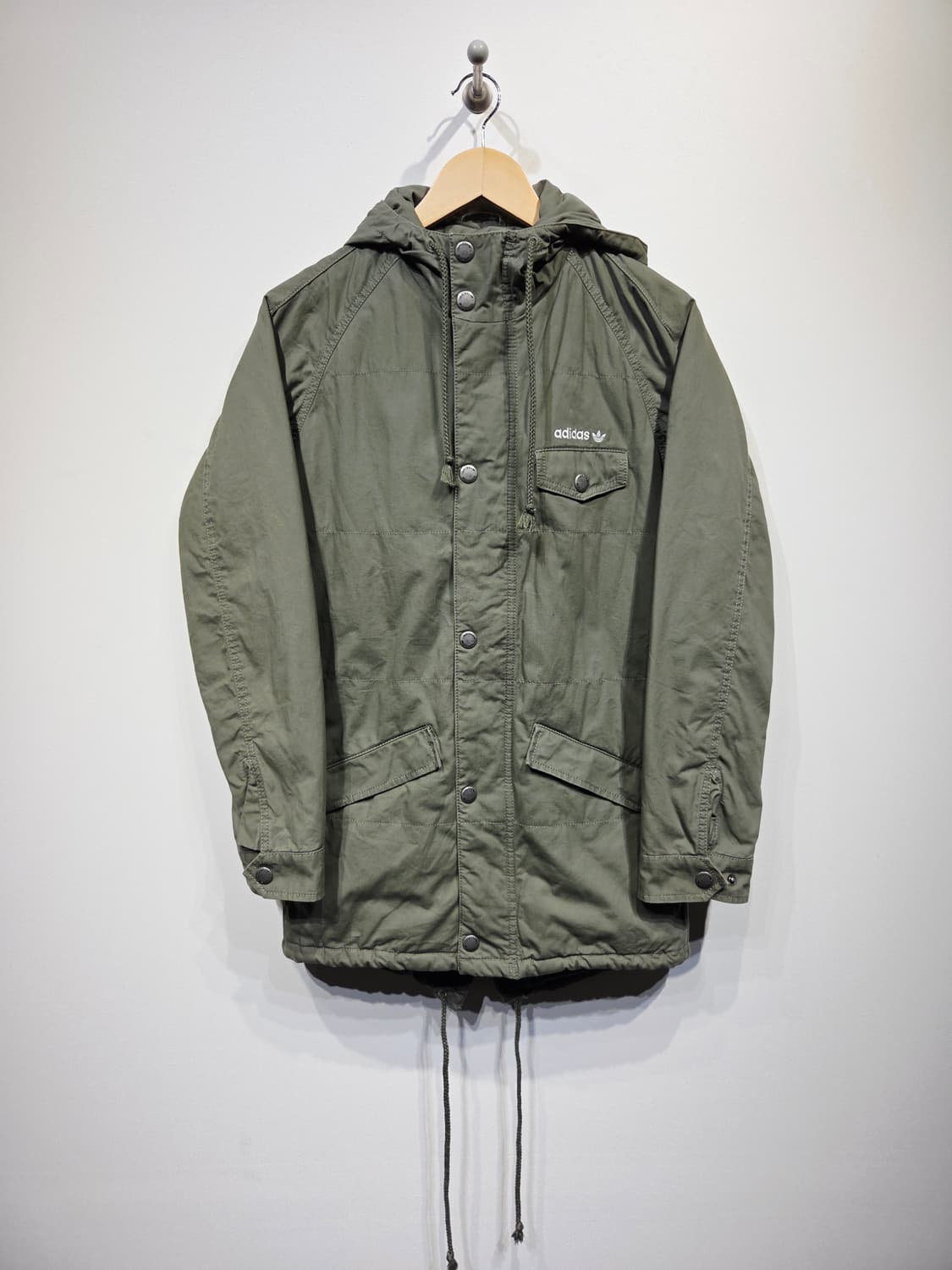 아디다스 오리지널스 패딩 피쉬테일 파카 야상 자켓 상품이미지2