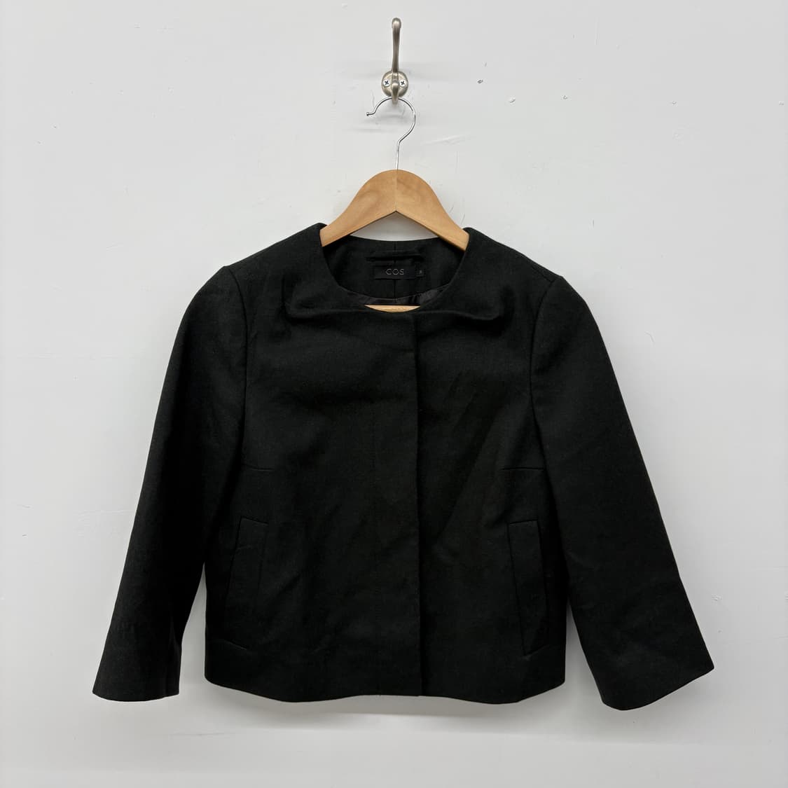 COS 카키 크롭 자켓 여성 XS 상품이미지1