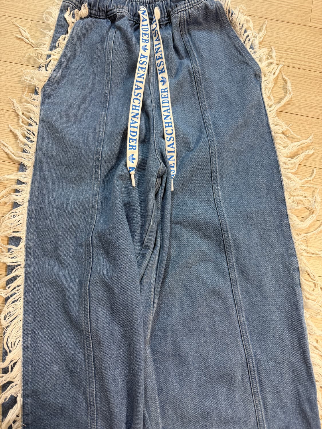 아디다스 크세니아슈나이더  23FW 데님 프레이 밴딩 팬츠 진 xs 상품이미지2