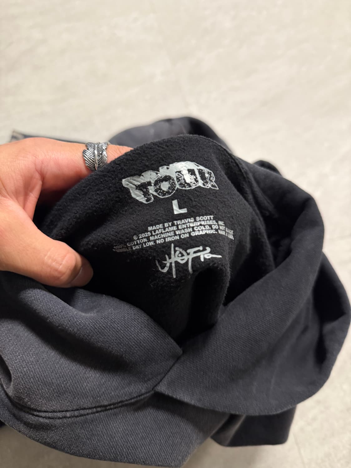 [L] 트래비스스캇 막시무스 투어 고양 머천 후드 블랙 상품이미지3