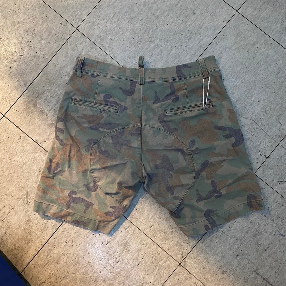 🌊Dsquared2 woodland cargo shorts 상품이미지2