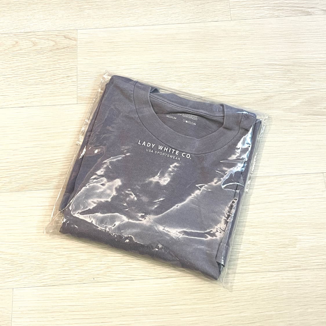 lady white our t-shirt 레이디 화이트 상품이미지5