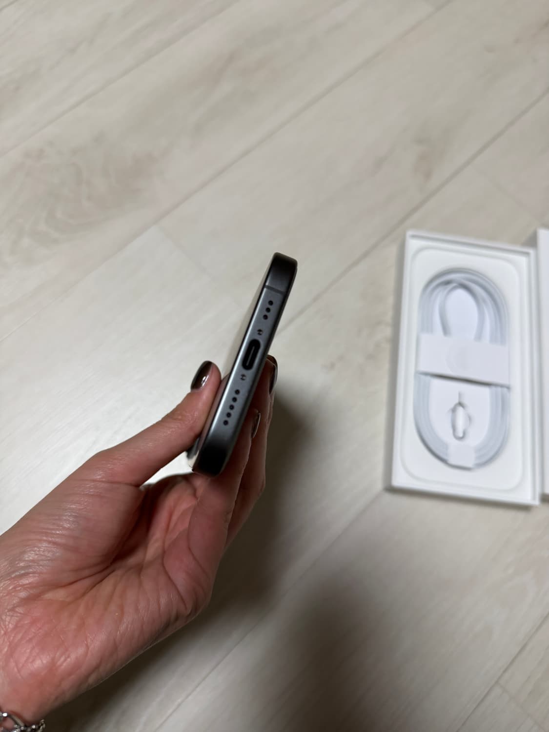 아이폰17일반 블랙 256 풀박스 홍콩판 카메라무음 상품이미지5