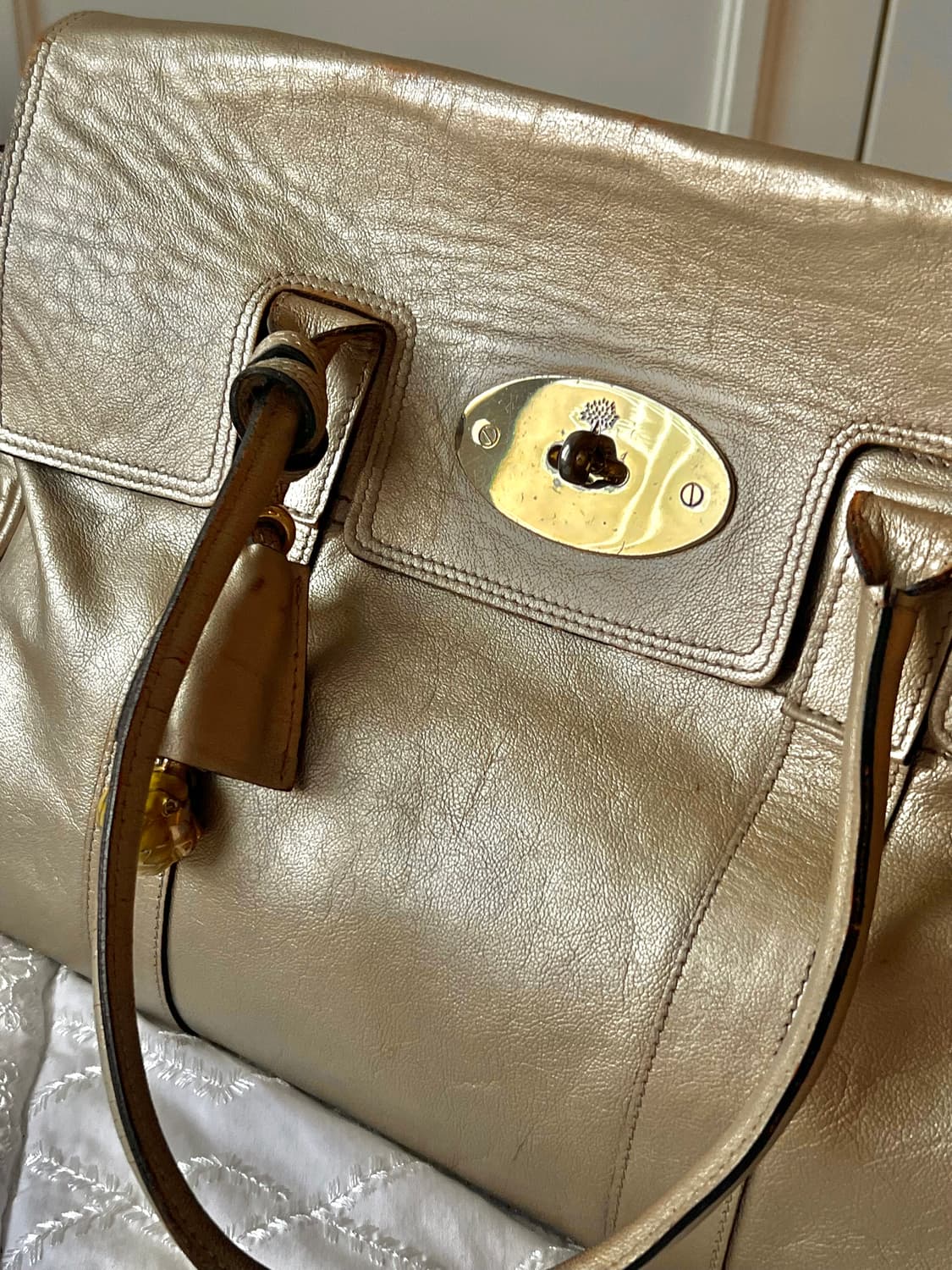 Mulberry 멀버리 베이스워터 토트백 (골드 레더) 상품이미지3